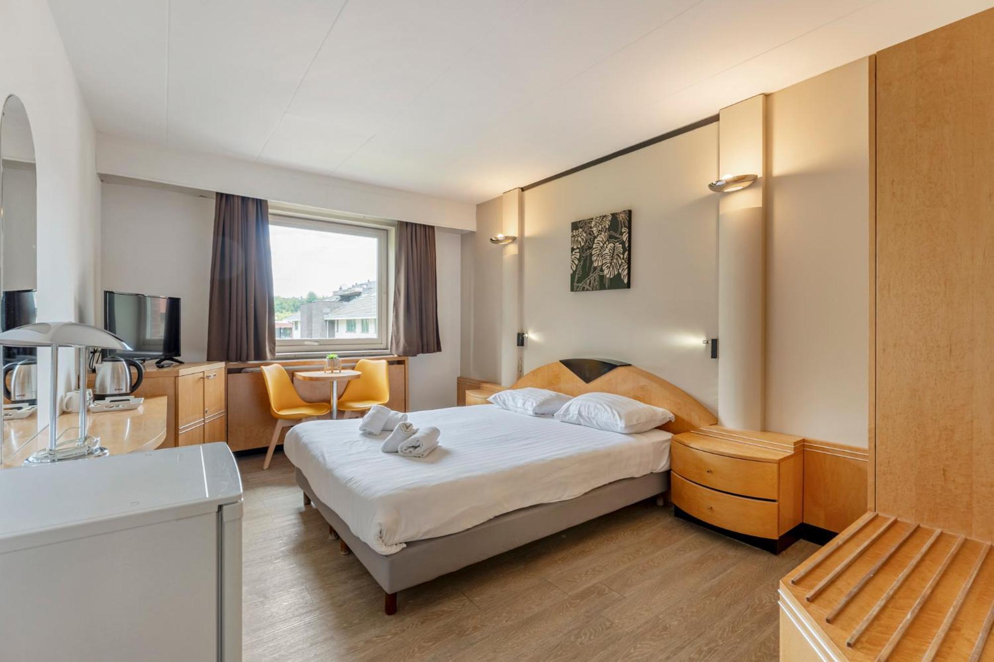 Sleep & Go Brussels South Hotel Waterloo Buitenkant foto