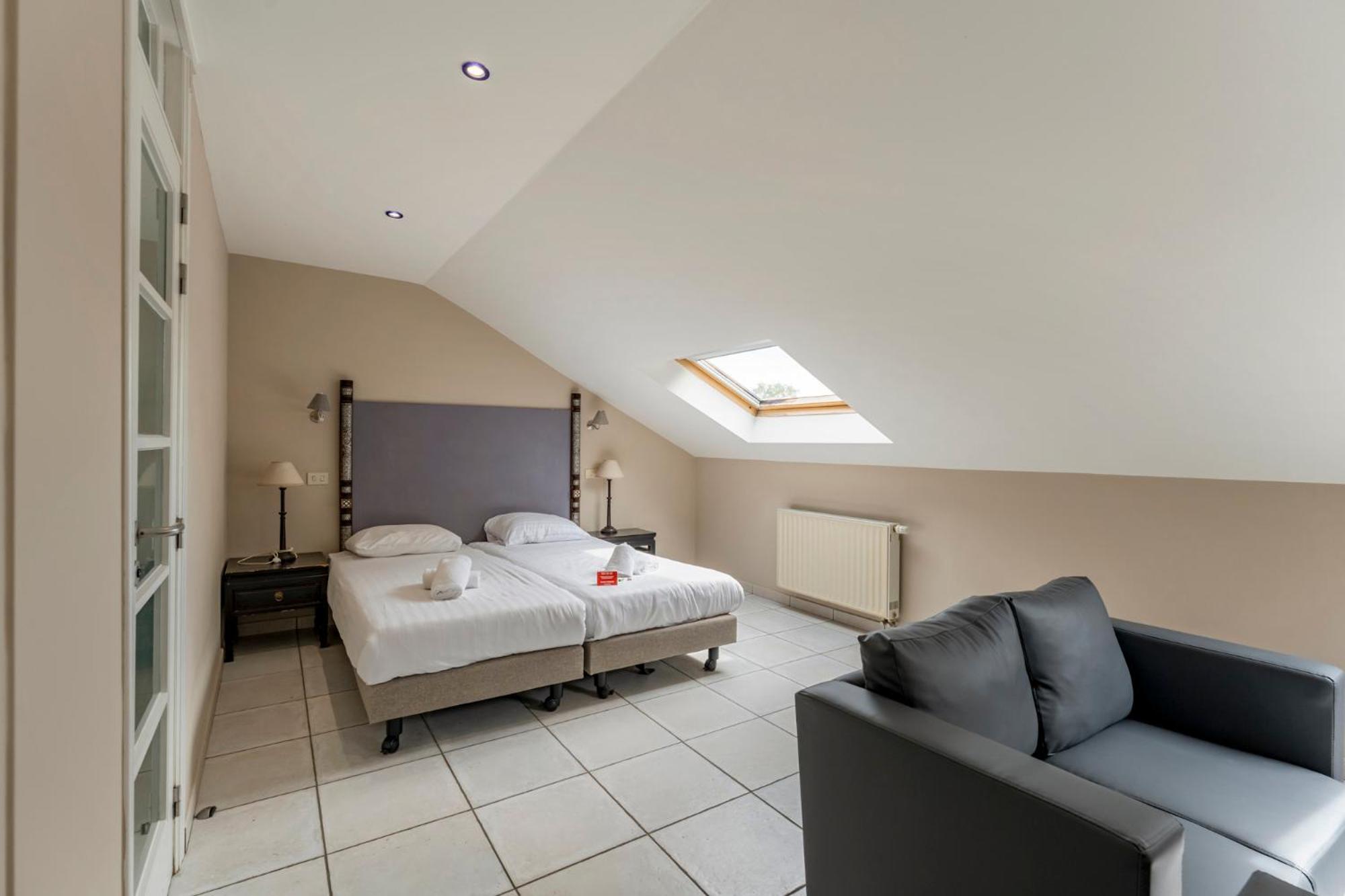 Sleep & Go Brussels South Hotel Waterloo Buitenkant foto