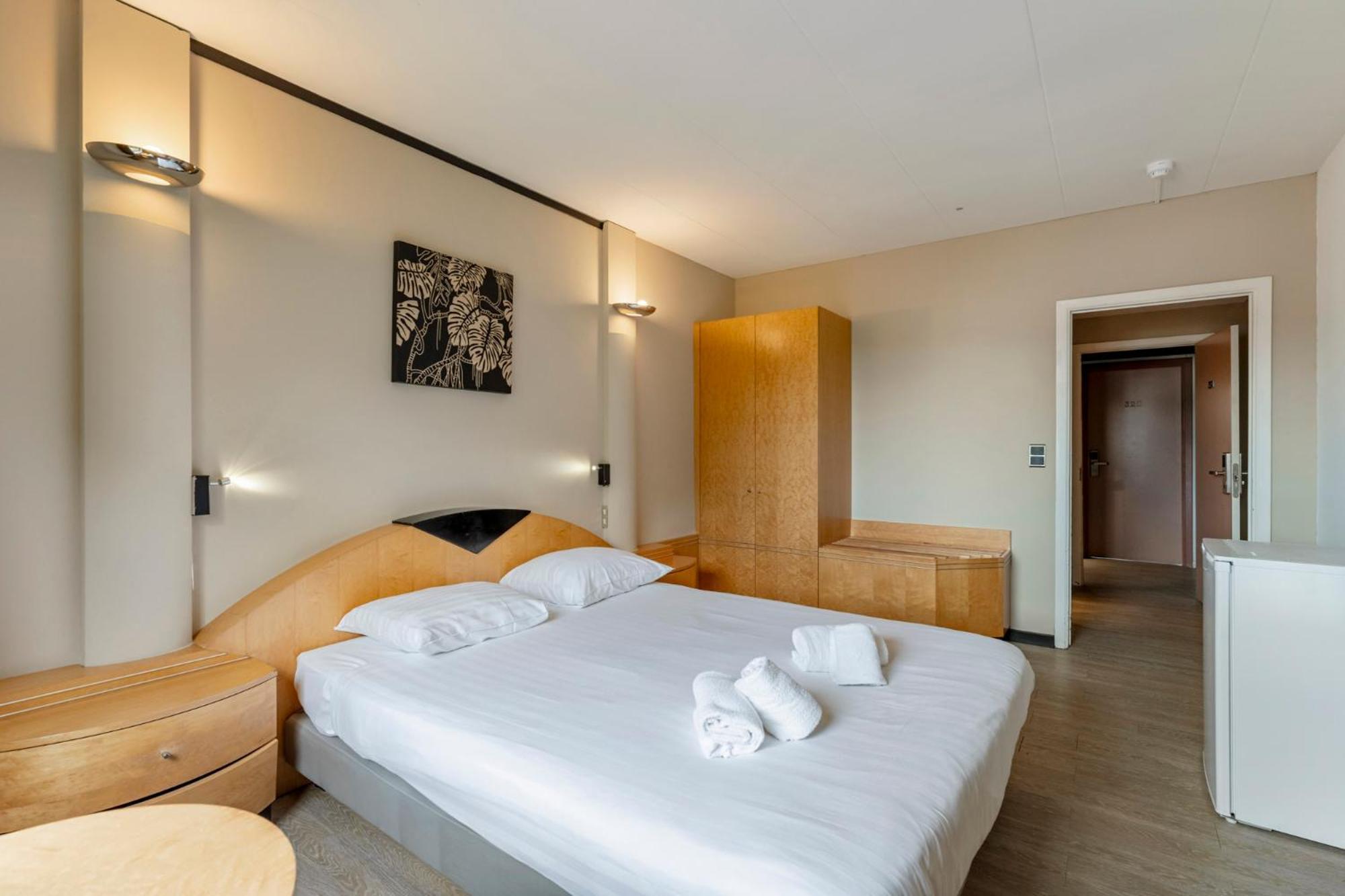 Sleep & Go Brussels South Hotel Waterloo Buitenkant foto
