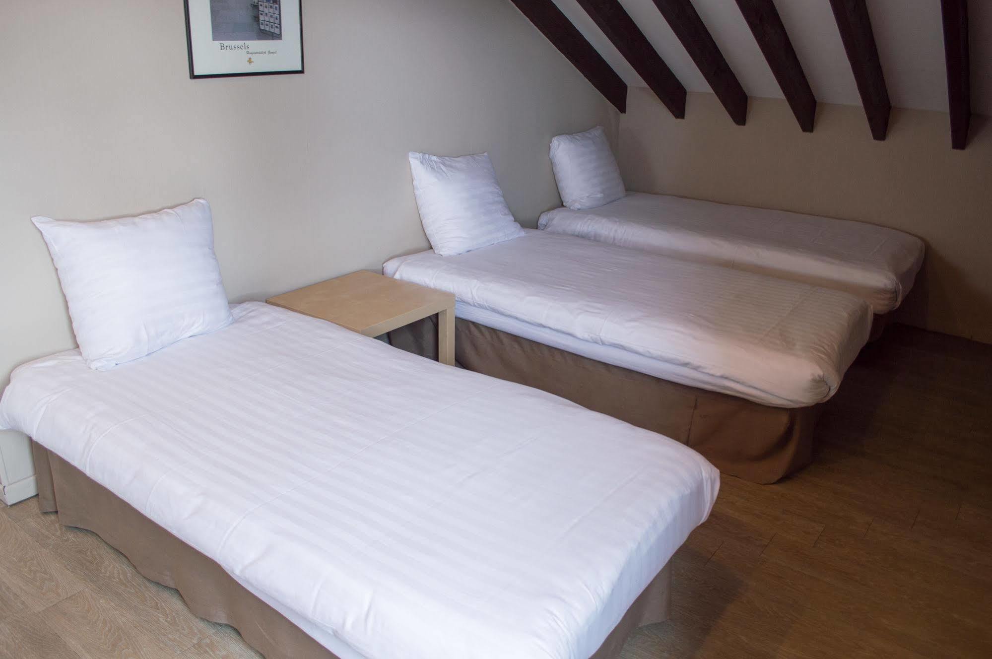 Sleep & Go Brussels South Hotel Waterloo Buitenkant foto